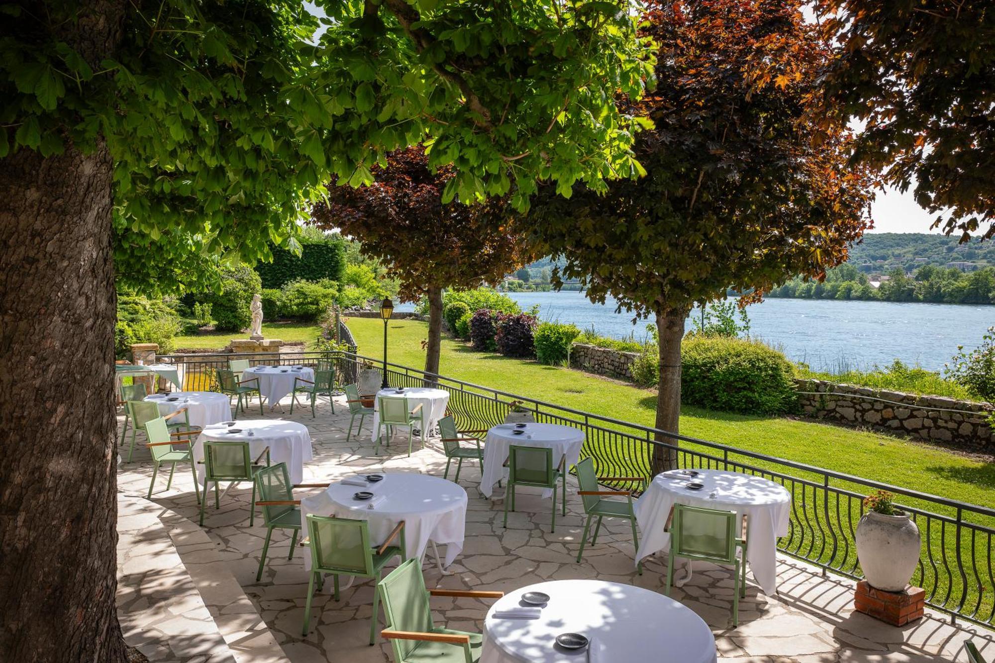 Hotel Beau Rivage Condrieu Εξωτερικό φωτογραφία
