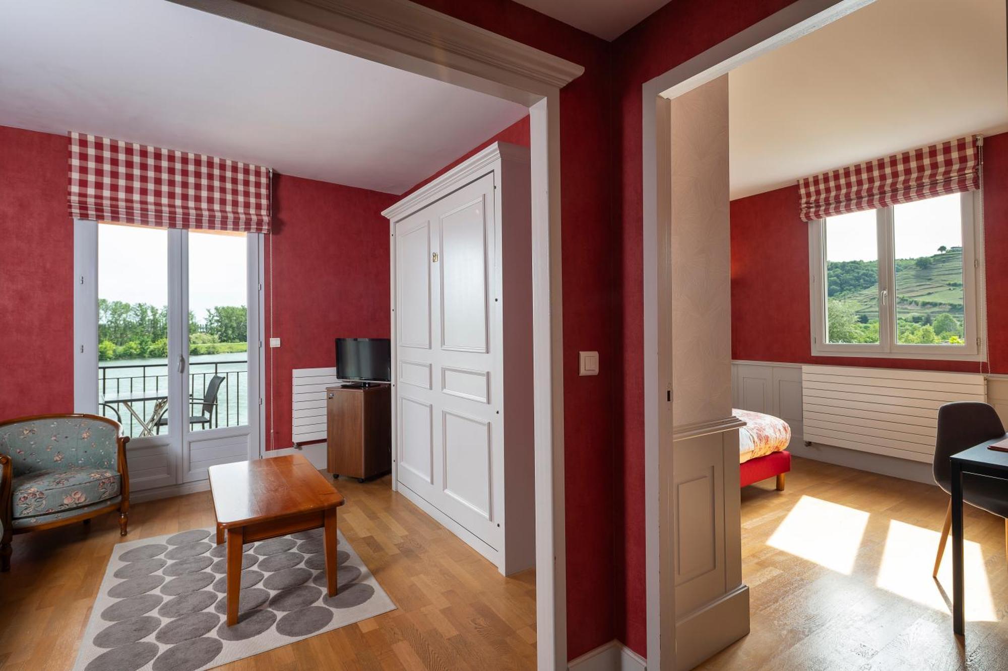Hotel Beau Rivage Condrieu Εξωτερικό φωτογραφία